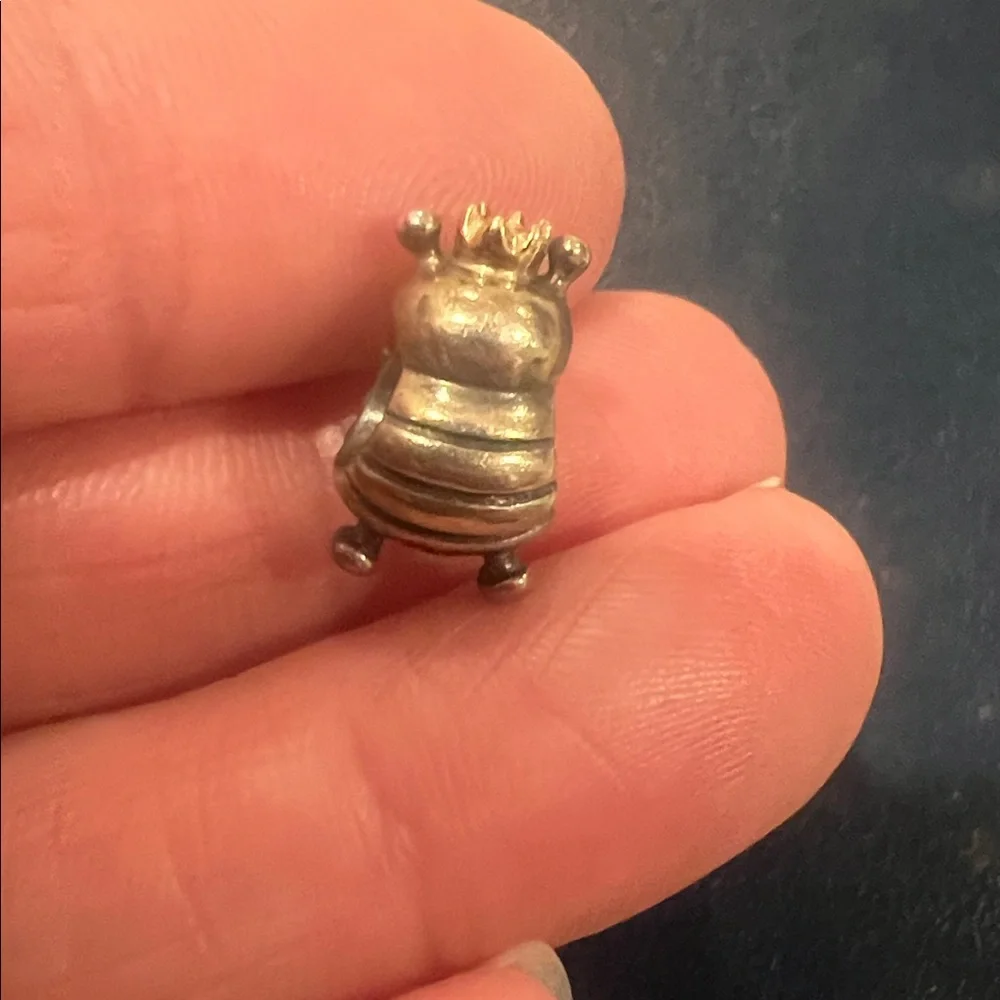 Pandora Queen Bee Charm🐝💞 - Picture 4 of 5